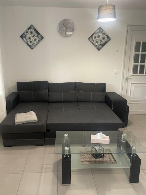 Apartmán L6/Villiers-Le-Bel Proche Roissy Exteriér fotografie